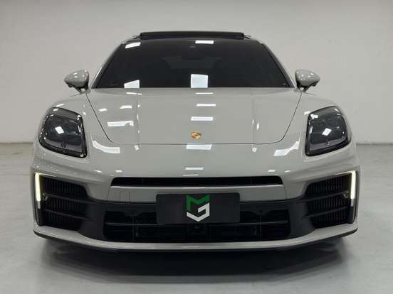 PORSCHE-PANAMERA-2024