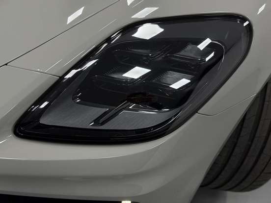 PORSCHE-PANAMERA-2024