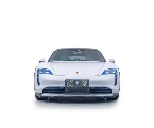 PORSCHE-TAYCAN-2023