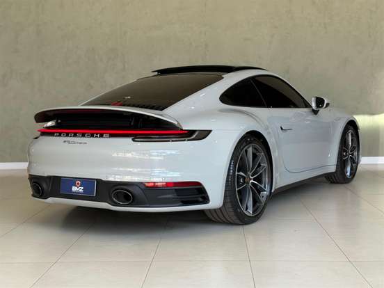 PORSCHE-911-2021