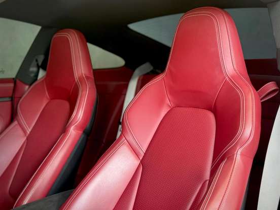 PORSCHE-911-2021