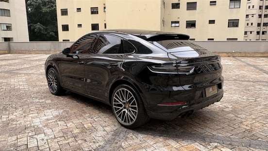PORSCHE-CAYENNE-2023