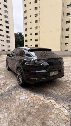 PORSCHE-CAYENNE-2023