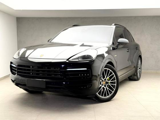 Porsche Cayenne 3.0 V6 E-Hybrid Platinum Edition AWD Tiptronic S