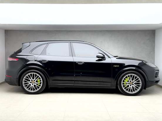 PORSCHE-CAYENNE-3.0 V6 E-HYBRID PLATINUM EDITION AWD TIPTRONIC S PORSCHE-CAYENNE-2022