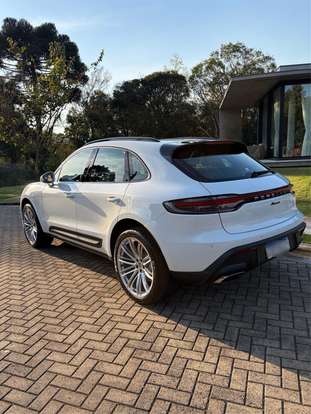 PORSCHE-MACAN-2022