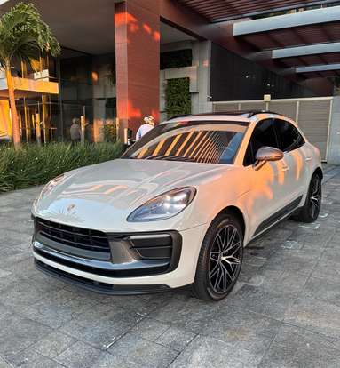 PORSCHE-MACAN-2022