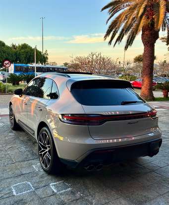 PORSCHE-MACAN-2022