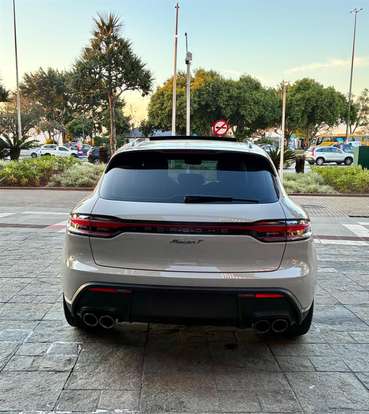 PORSCHE-MACAN-2022