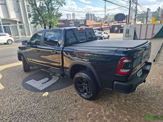 RAM-1500-5.7 V8 GASOLINA REBEL CD 4X4 AUTOMÁTICO RAM-1500-2022