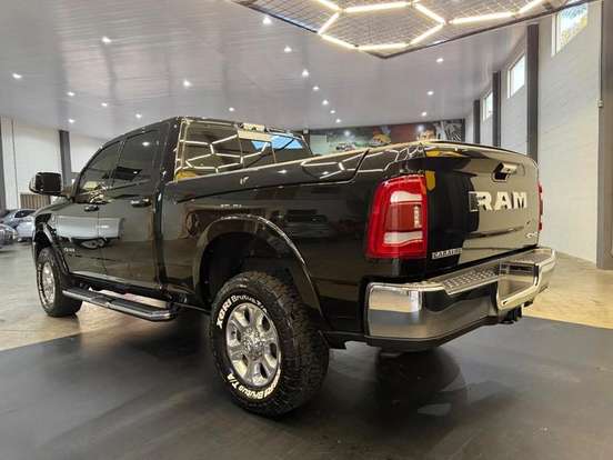 RAM-2500-6.7 I6 TURBO DIESEL LARAMIE CD 4X4 AUTOMÁTICO RAM-2500-2021