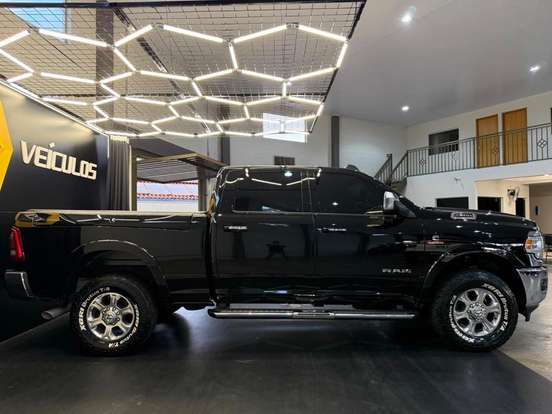 RAM-2500-6.7 I6 TURBO DIESEL LARAMIE CD 4X4 AUTOMÁTICO RAM-2500-2021