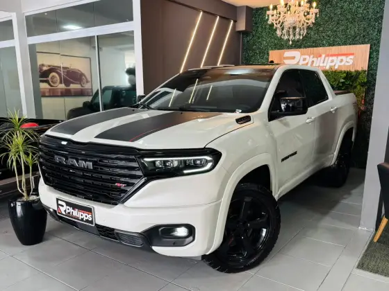 RAM RAMPAGE 2.0 HURRICANE 4 TURBO GASOLINA R/T 4X4 AUTOMÁTICO