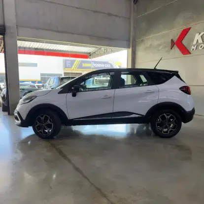 RENAULT-CAPTUR-2021