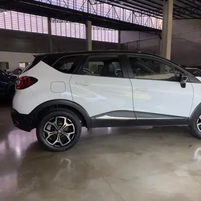 RENAULT-CAPTUR-2021