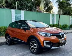 RENAULT CAPTUR 1.6 16V SCE FLEX INTENSE X-TRONIC RENAULT CAPTUR 1.6 16V SCE FLEX INTENSE X-TRONIC