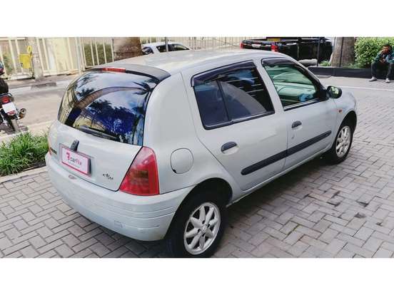 RENAULT-CLIO-1.0 RT 16V GASOLINA 4P MANUAL RENAULT-CLIO-2001