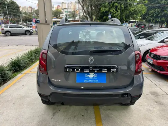 RENAULT-DUSTER-2017