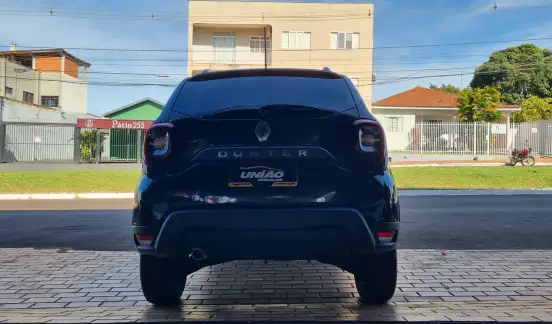 RENAULT-DUSTER-2023