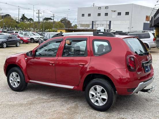 RENAULT-DUSTER-2016