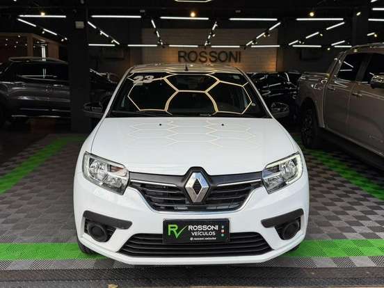 RENAULT-LOGAN-2022