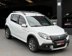 RENAULT SANDERO 1.6 STEPWAY 16V FLEX 4P AUTOMÁTICO RENAULT SANDERO 1.6 STEPWAY 16V FLEX 4P AUTOMÁTICO