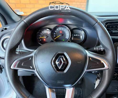RENAULT-SANDERO-2020