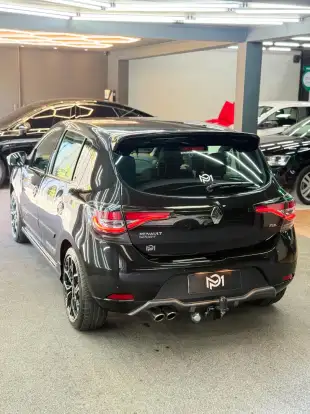 RENAULT-SANDERO-2021