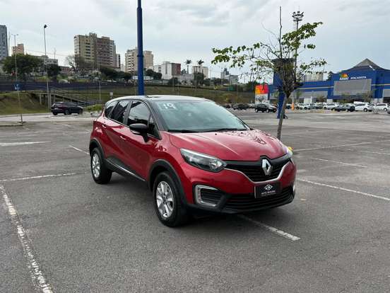 RENAULT-CAPTUR-2019