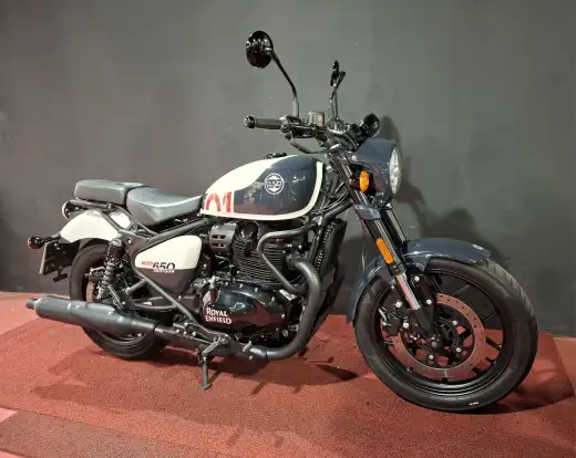 ROYAL ENFIELD-SHOTGUN 650 STENCIL WHITE-2025
