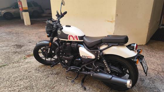 ROYAL ENFIELD SHOTGUN 650 STENCIL WHITE 