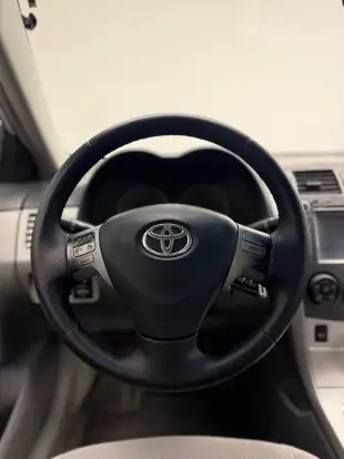 TOYOTA-COROLLA-2013