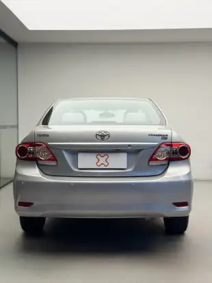 TOYOTA-COROLLA-2013
