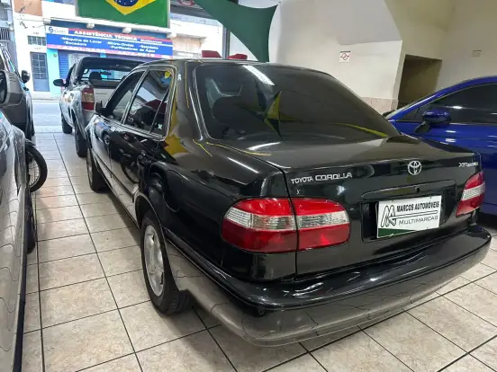 TOYOTA-COROLLA-1.8 XEI 16V GASOLINA 4P AUTOMÁTICO TOYOTA-COROLLA-2001
