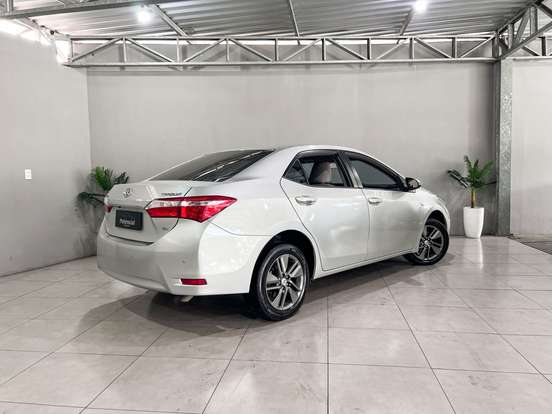 TOYOTA-COROLLA-2015