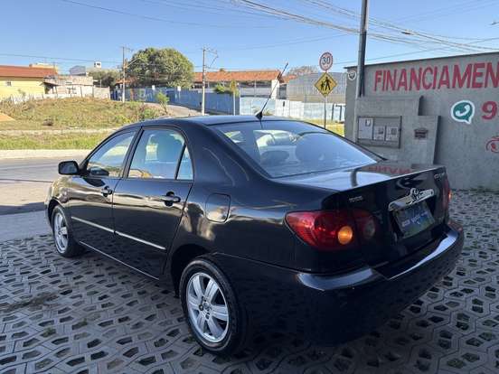 TOYOTA-COROLLA-2005