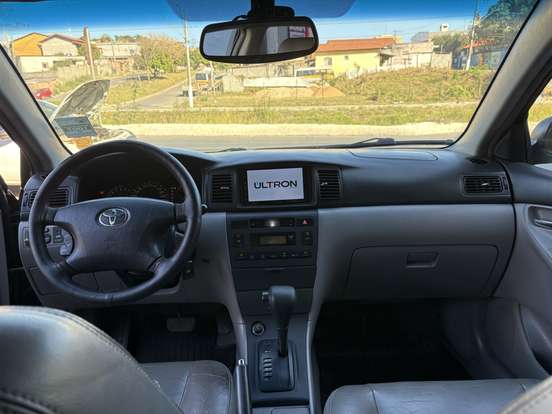TOYOTA-COROLLA-2005