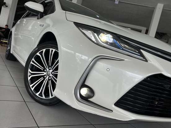 TOYOTA-COROLLA-2020
