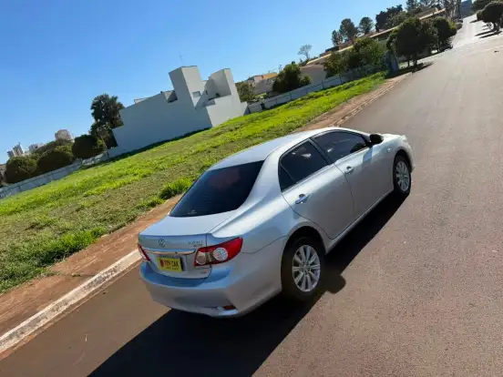 TOYOTA-COROLLA-2011