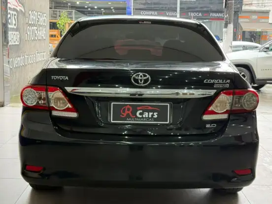 TOYOTA-COROLLA-2011