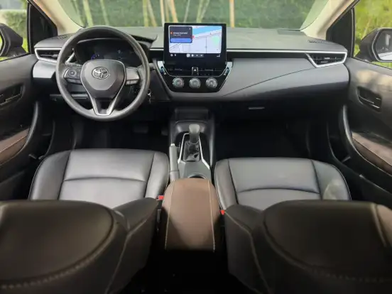 TOYOTA-COROLLA-2025