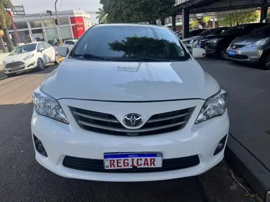 TOYOTA-COROLLA-2013