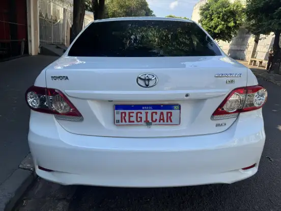 TOYOTA-COROLLA-2013