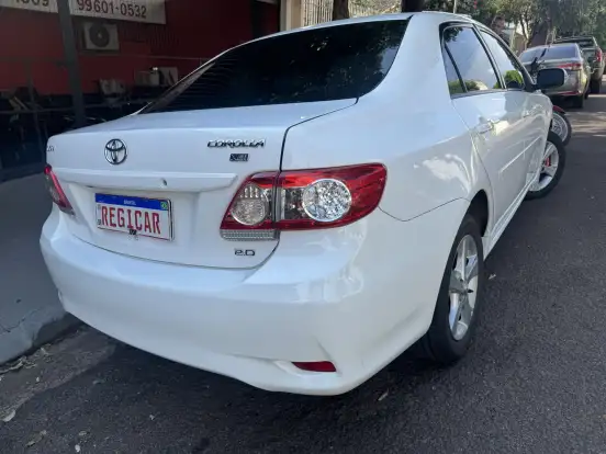 TOYOTA-COROLLA-2013