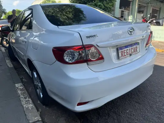 TOYOTA-COROLLA-2013