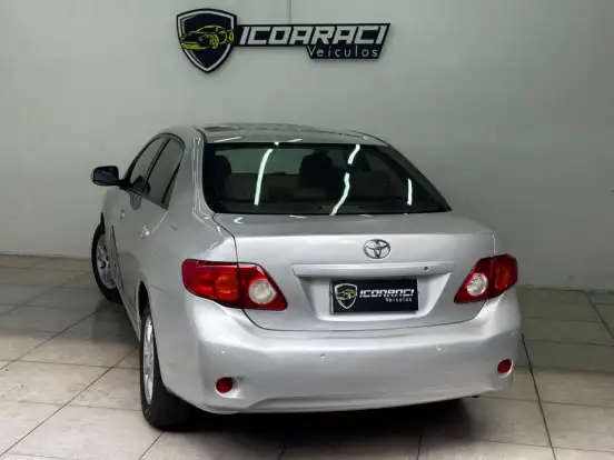 TOYOTA-COROLLA-2011