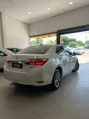 TOYOTA-COROLLA-2015