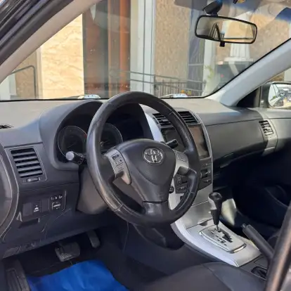 TOYOTA-COROLLA-2012