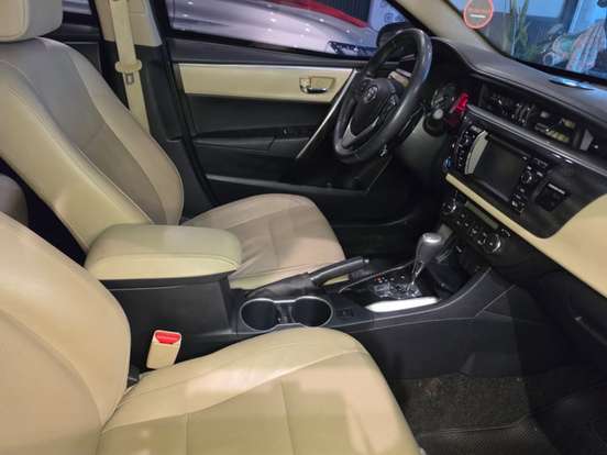 TOYOTA-COROLLA-2015