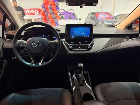TOYOTA-COROLLA-2024